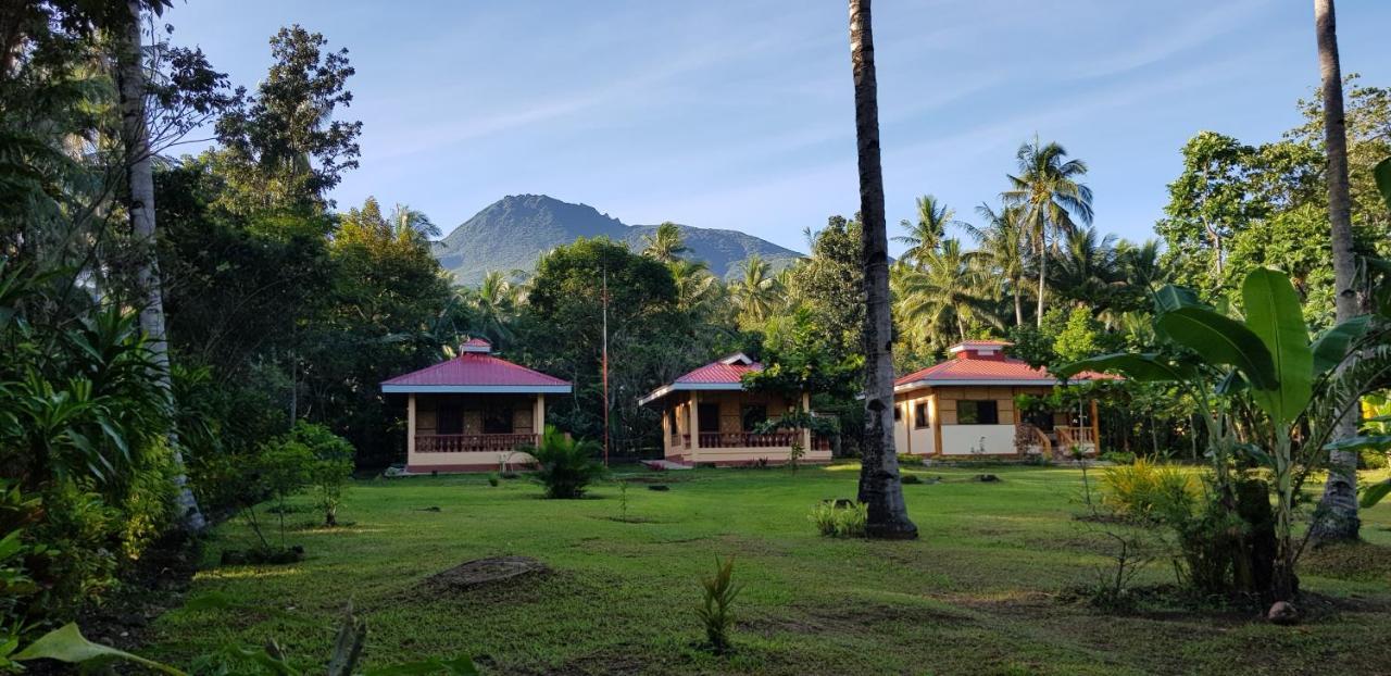 Paco'S Garden Home Stay Mambajao Zewnętrze zdjęcie