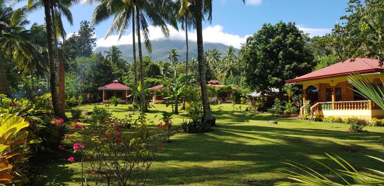 Paco'S Garden Home Stay Mambajao Zewnętrze zdjęcie