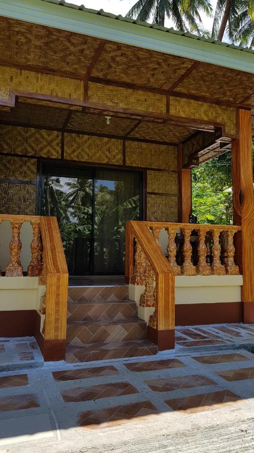 Paco'S Garden Home Stay Mambajao Zewnętrze zdjęcie