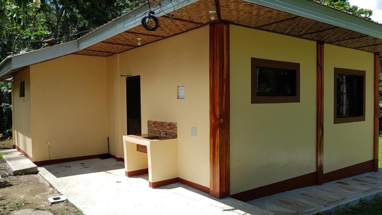 Paco'S Garden Home Stay Mambajao Zewnętrze zdjęcie