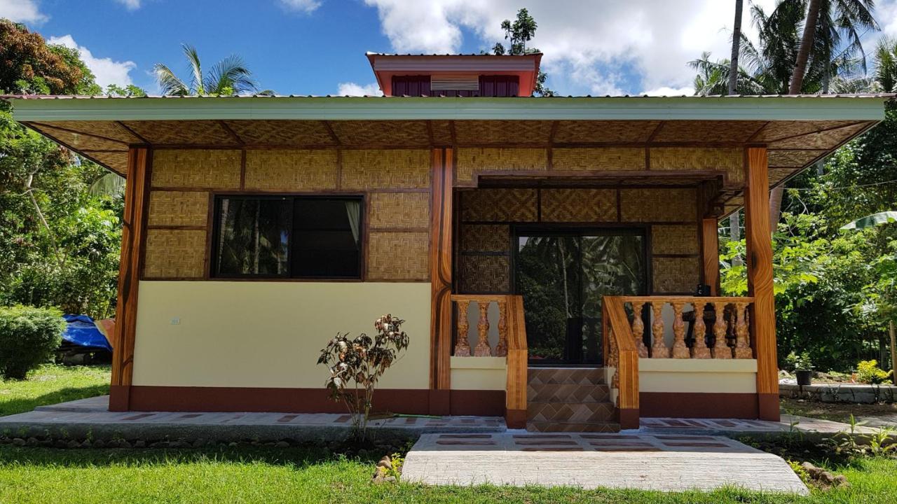 Paco'S Garden Home Stay Mambajao Zewnętrze zdjęcie