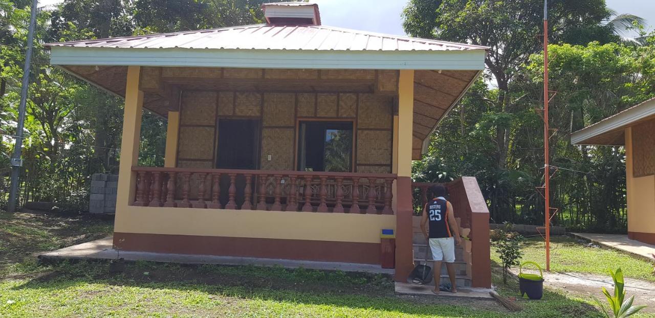 Paco'S Garden Home Stay Mambajao Zewnętrze zdjęcie