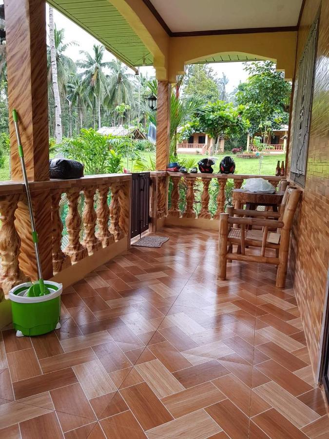 Paco'S Garden Home Stay Mambajao Zewnętrze zdjęcie