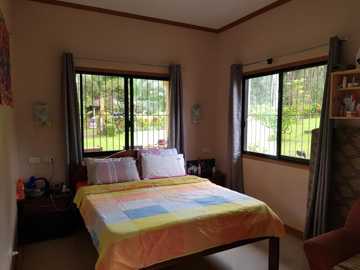 Paco'S Garden Home Stay Mambajao Zewnętrze zdjęcie