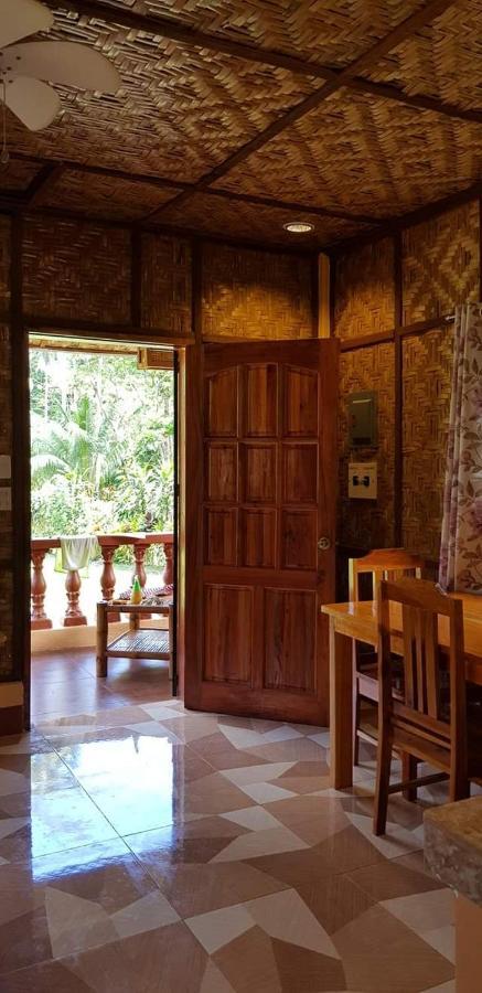 Paco'S Garden Home Stay Mambajao Zewnętrze zdjęcie