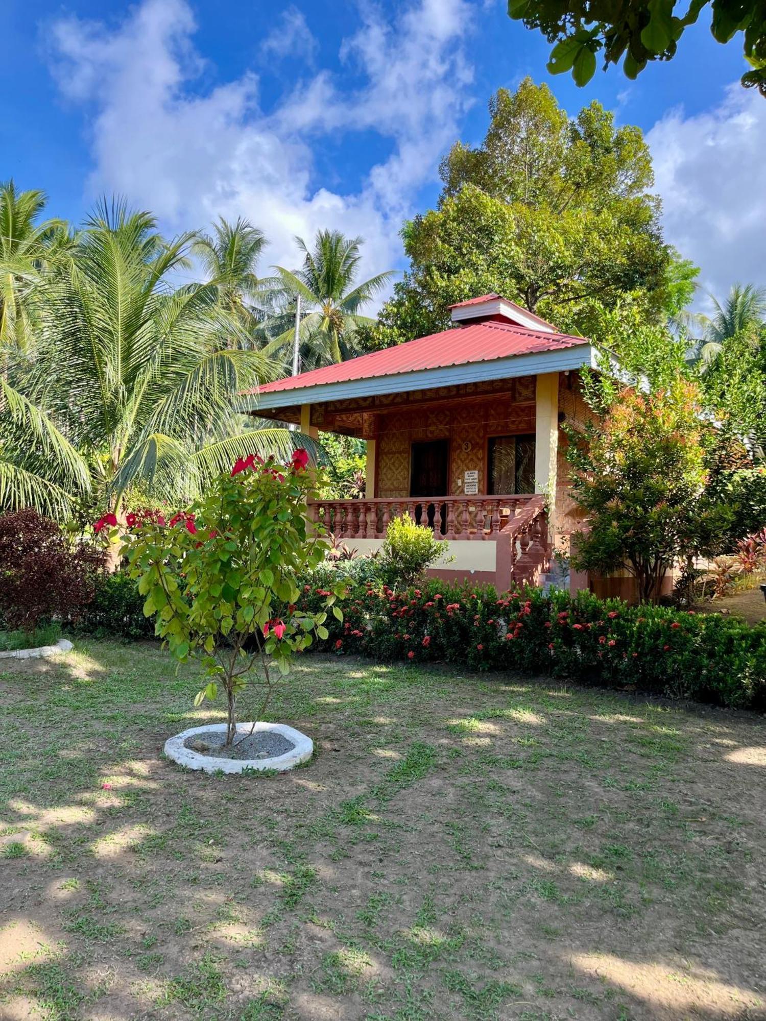 Paco'S Garden Home Stay Mambajao Zewnętrze zdjęcie