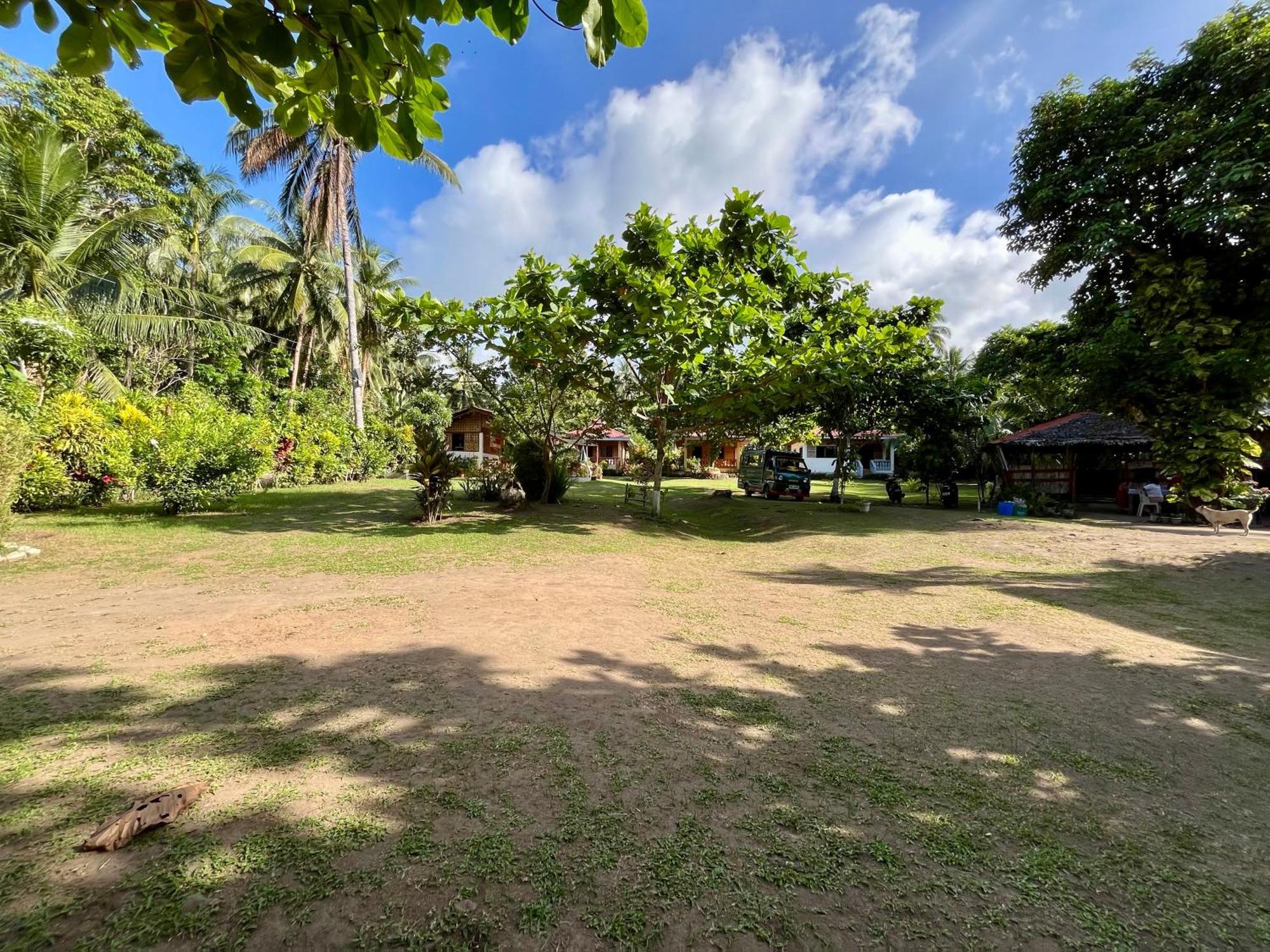 Paco'S Garden Home Stay Mambajao Zewnętrze zdjęcie